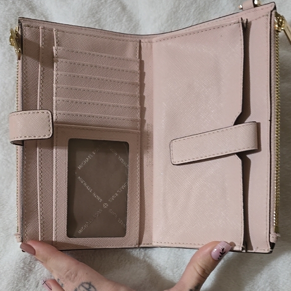 Michael Kors Women's Jet Set Travel Double Zip Wristlet/Powder Blush - Picture 8 of 10